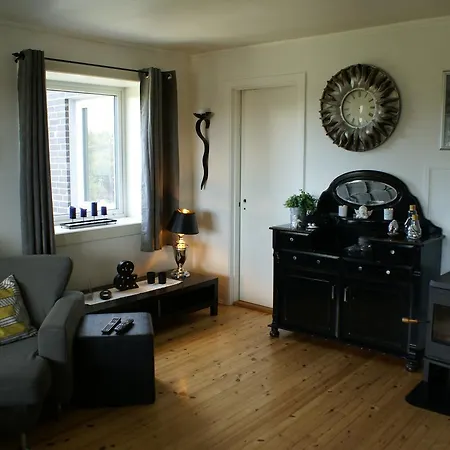 Solferie Home- Gullveien 克里斯蒂安桑